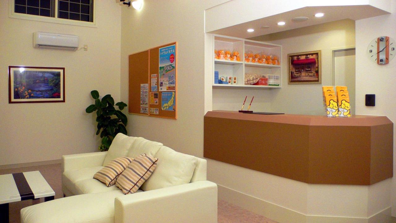 廿日市市 ﾌｧﾐﾘｰﾛｯｼﾞ旅籠屋・宮島sa店モーテル エクステリア 写真